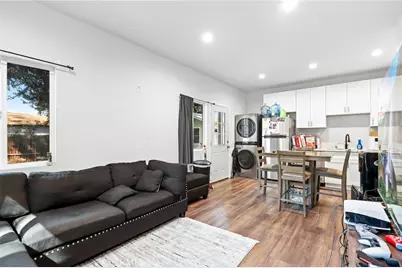 8905 Arrington Avenue, Downey, CA 90240 - Photo 16