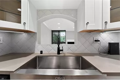 750 N Kings #114, West Hollywood, CA 90069 - Photo 24