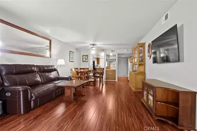 2101 E 21st #102, Signal Hill, CA 90755 - Photo 8