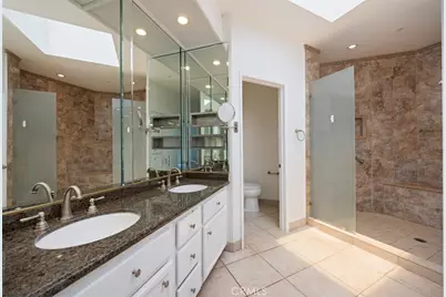 2604 E 20th Street #305, Signal Hill, CA 90755 - Photo 10