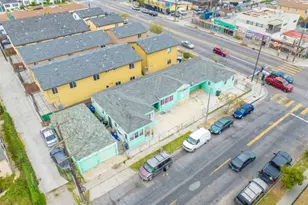 7527 S Hoover St, Los Angeles, CA 90044 - Photo 2