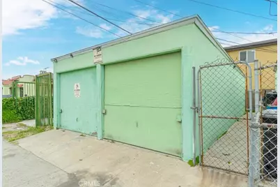 7527 S Hoover Street, Los Angeles, CA 90044 - Photo 6
