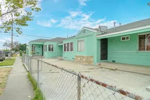 7527 S Hoover St, Los Angeles, CA 90044 - Photo 4