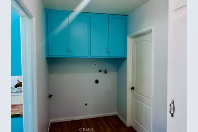 1073 E Plymouth Street, Long Beach, CA 90805 - Photo 8