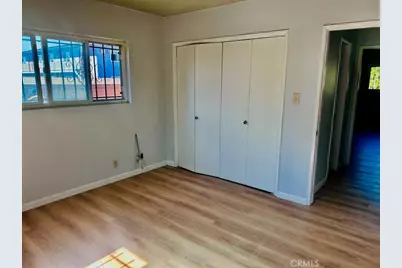 1073 E Plymouth Street, Long Beach, CA 90805 - Photo 10