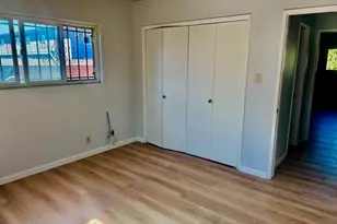 1073 E Plymouth St, Long Beach, CA 90805 - Photo 10