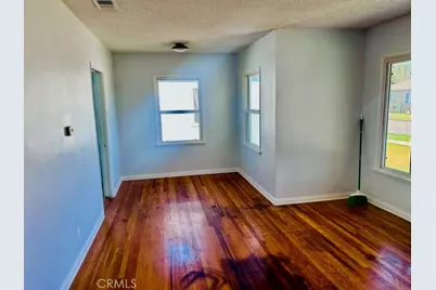 1073 E Plymouth Street, Long Beach, CA 90805 - Photo 4