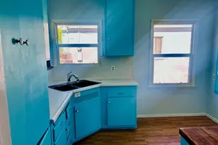1073 E Plymouth St, Long Beach, CA 90805 - Photo 6