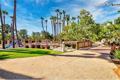 54 Salton, Irvine, CA 92602 - Photo 32