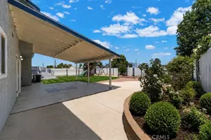 2515 Monterey Peninsula, Corona, CA 92882 - Photo 4