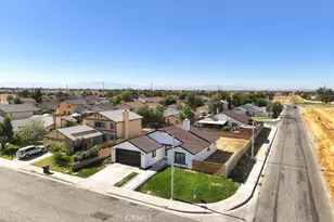 2559 E Ave J2, Lancaster, CA 93535 - Photo 22