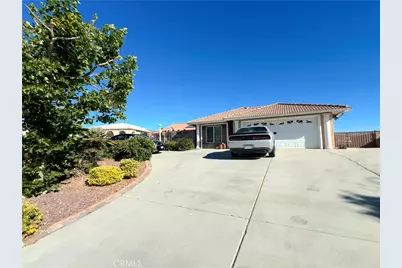20284 Majestic Drive, Apple Valley, CA 92308 - Photo 2