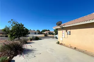 20284 Majestic Dr, Apple Valley, CA 92308 - Photo 6