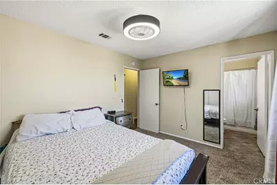 15871 E Avenue Q1, Palmdale, CA 93591 - Photo 16