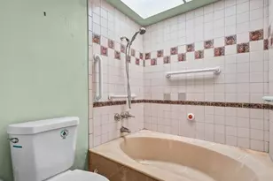 2298 Rose, Signal Hill, CA 90755 - Photo 24