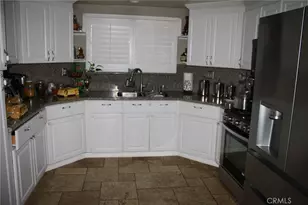 187 Mistletoe Dr, Corona, CA 92879 - Photo 22