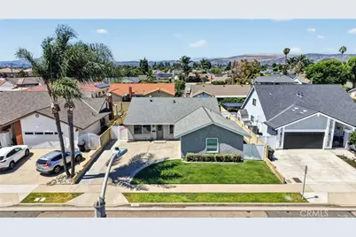 625 Holmes, Placentia, CA 92870 - Photo 2