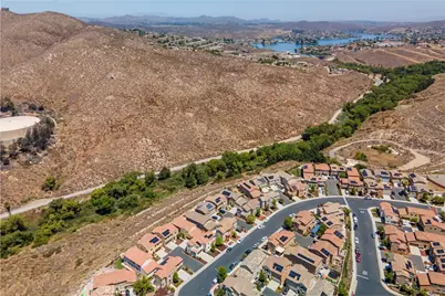 24113 Darmera, Lake Elsinore, CA 92532 - Photo 36