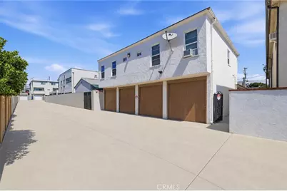 549 W 12th Street, San Pedro, CA 90731 - Photo 2