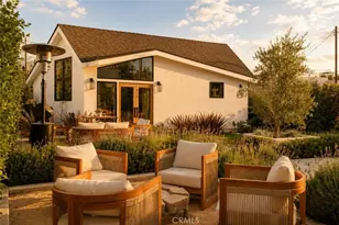 2137 Santa Ynez St, Los Angeles, CA 90026 - Photo 2