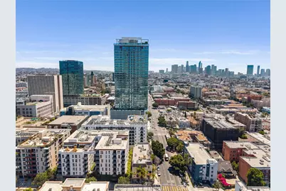 698 S Berendo #206, Los Angeles, CA 90005 - Photo 32