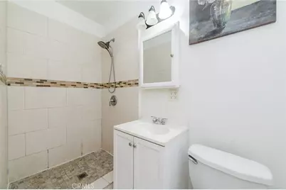 10530 Newville Avenue, Downey, CA 90241 - Photo 12
