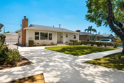 1915 N Linwood Avenue, Santa Ana, CA 92705 - Photo 2