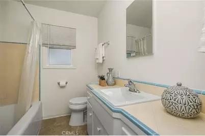 1915 N Linwood Avenue, Santa Ana, CA 92705 - Photo 14