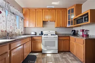 1801 W Brazil St, Compton, CA 90220 - Photo 16