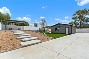 41981 Avenida Abril, Hemet, CA 92544 - Photo 32