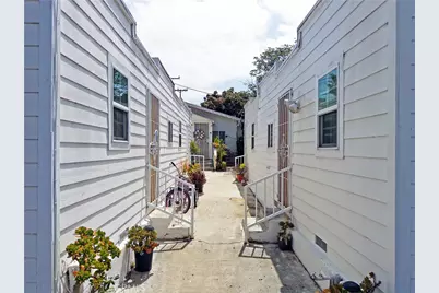 20414 Kenwood, Torrance, CA 90502 - Photo 2
