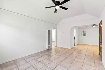 12239 Cedar Avenue, Hawthorne, CA 90250 - Photo 10