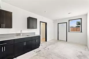 12239 Cedar Ave, Hawthorne, CA 90250 - Photo 4