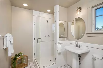 1005 Marvista Avenue, Seal Beach, CA 90740 - Photo 42