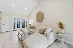 8 Clover Hill Ln, Laguna Hills, CA 92653 - Photo 4