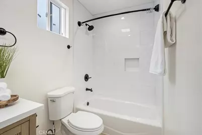 16623 Lake Avenue, Paramount, CA 90723 - Photo 46
