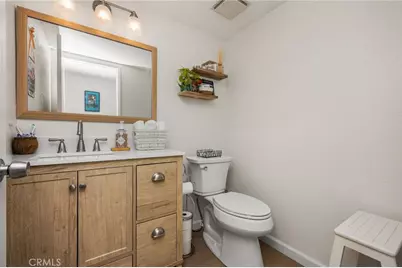 700 W Walnut #46, Orange, CA 92868 - Photo 8