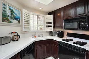 24441 Hillsdale, Laguna Hills, CA 92653 - Photo 10