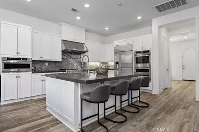 101 Score, Irvine, CA 92618 - Photo 8