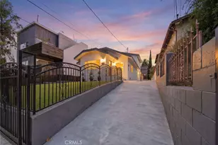 819 Rosemont, Los Angeles, CA 90026 - Photo 40