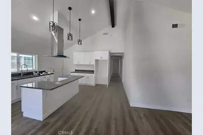 845 W 56th Street, Los Angeles, CA 90037 - Photo 4