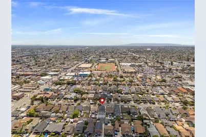 845 W 56th Street, Los Angeles, CA 90037 - Photo 22