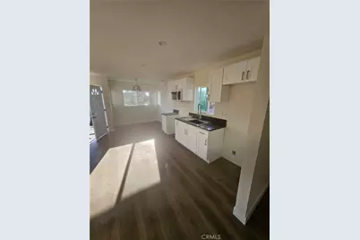 845 W 56th Street, Los Angeles, CA 90037 - Photo 18