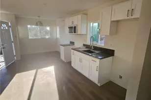 845 W 56th St, Los Angeles, CA 90037 - Photo 18