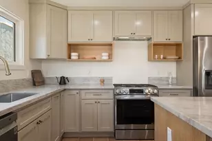 2014 W 84th St, Los Angeles, CA 90047 - Photo 24