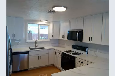 822 S Palm Avenue, Hemet, CA 92543 - Photo 6