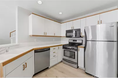 2900 Via Toscana #202, Corona, CA 92879 - Photo 18