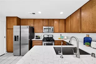 9680 Walker Ct, Cypress, CA 90630 - Photo 10