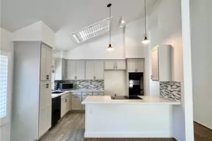 6 Descanso, Irvine, CA 92620 - Photo 2