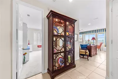 7801 E Bridgewood Drive, Anaheim Hills, CA 92808 - Photo 18